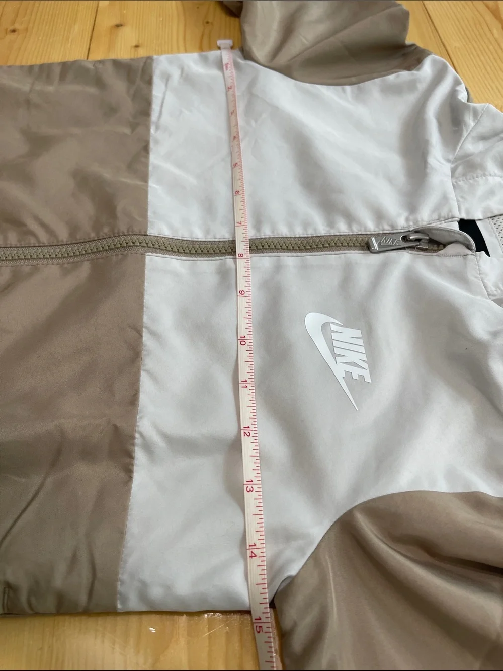 Nike Kids Windrunner Zip Hooded Windbreaker Jacket Colorblock Khaki Gray 4-5 YRS